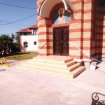 završena površina štampanog betona u crkvenom dvorištu